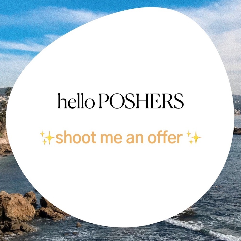 HELLO! ♥️ welcome to my Poshmark account!